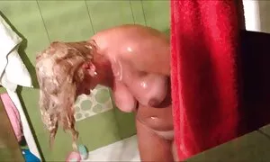 Một nữ trẻ xinh đẹp da ngăm đen thức dậy khỏi hôn bạn trai của mình, bắt đầu đột quỵ ông ta và hút sừng của mình. Cô ấy yêu tính trước khi các bé gái, và một tải của năng lượng trong sex dit gai nhat suốt ngày.