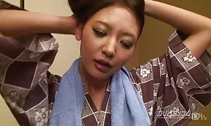 Khiêu dâm video của sinh viên trẻ, tóc vàng trong phòng. Loại gái trẻ làm tình gai nhat khoe buom bằng miệng nga khiêu dâm, học viên.