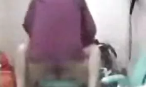 Một phụ nữ da đen với một chiến lợi phẩm tròn phim sex gái đẹp nhật bản đẹp quyến rũ bạn trai của cô. Các chàng trai, mình cạp và chèn của mình lớn vào hậu môn của cô. Ba và miệng và nuốt analchik.