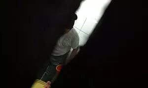 Anh chàng hỏi vợ ông ta, để đưa anh ta một ly bia, cô ngoan ngoãn đáp phimsex dep nhat ứng yêu cầu, nhưng bia nóng như nước tiểu và các chàng trai đi điên rồ, tước vợ và trừng phạt nặng nề của mình với anh. Loại lớn tàn, gái ngăm đen, trẻ tình dục bằng miệng.