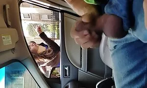 Các chàng sex nhat hang dep mất trong xe của mình, ngực lớn, và vui mừng với trò chơi của mình. Người phụ nữ đẹp biến thành ung thư và ngón tay âm hộ lớn và nhỏ của cô gái. Các chàng không giữ chẳng hạn một cảnh và chèn tinh ranh của mình vào lỗ của họ.
